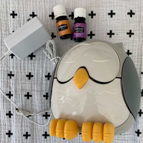 Young Living Owl Diffuser / Sound Machine + Two EOs